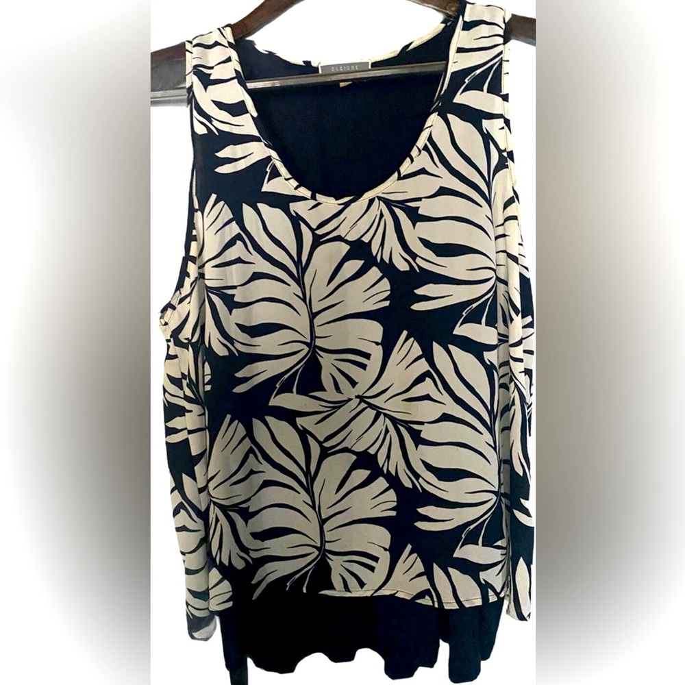 Anthropologie Pleione palm leaf double layer tank